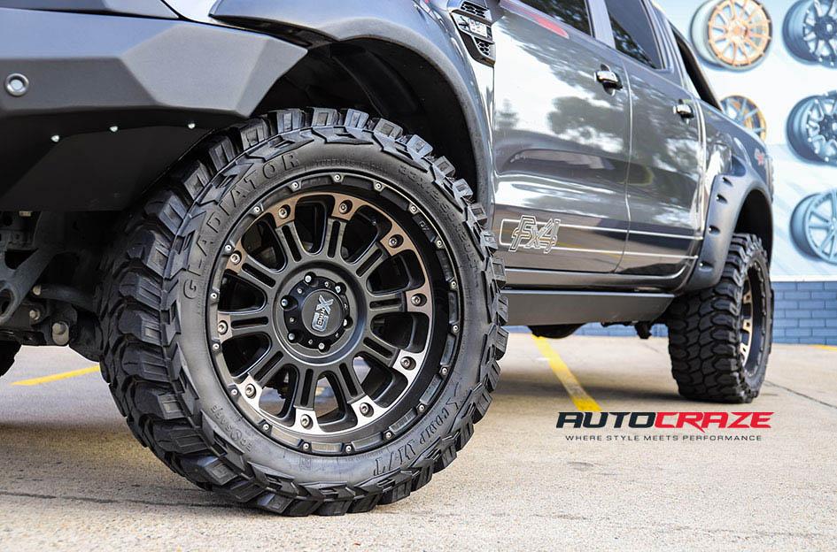 FORD RANGER HOSS XD II SATIN BLACK DARK TINT